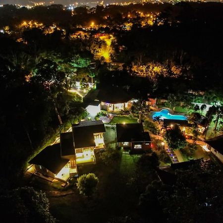 Terra Luna Lodge Tena Bagian luar foto
