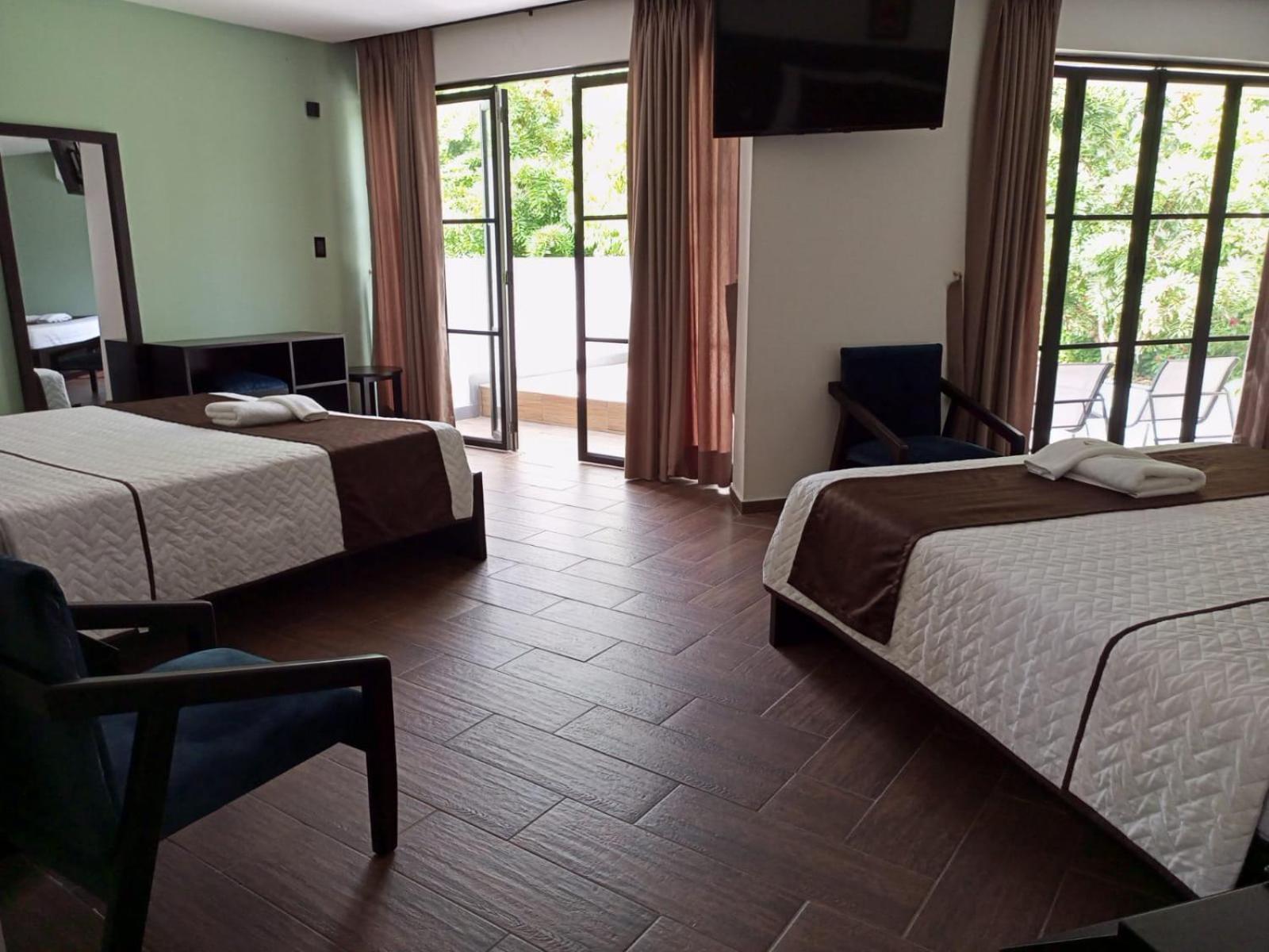 Terra Luna Lodge Tena Bagian luar foto