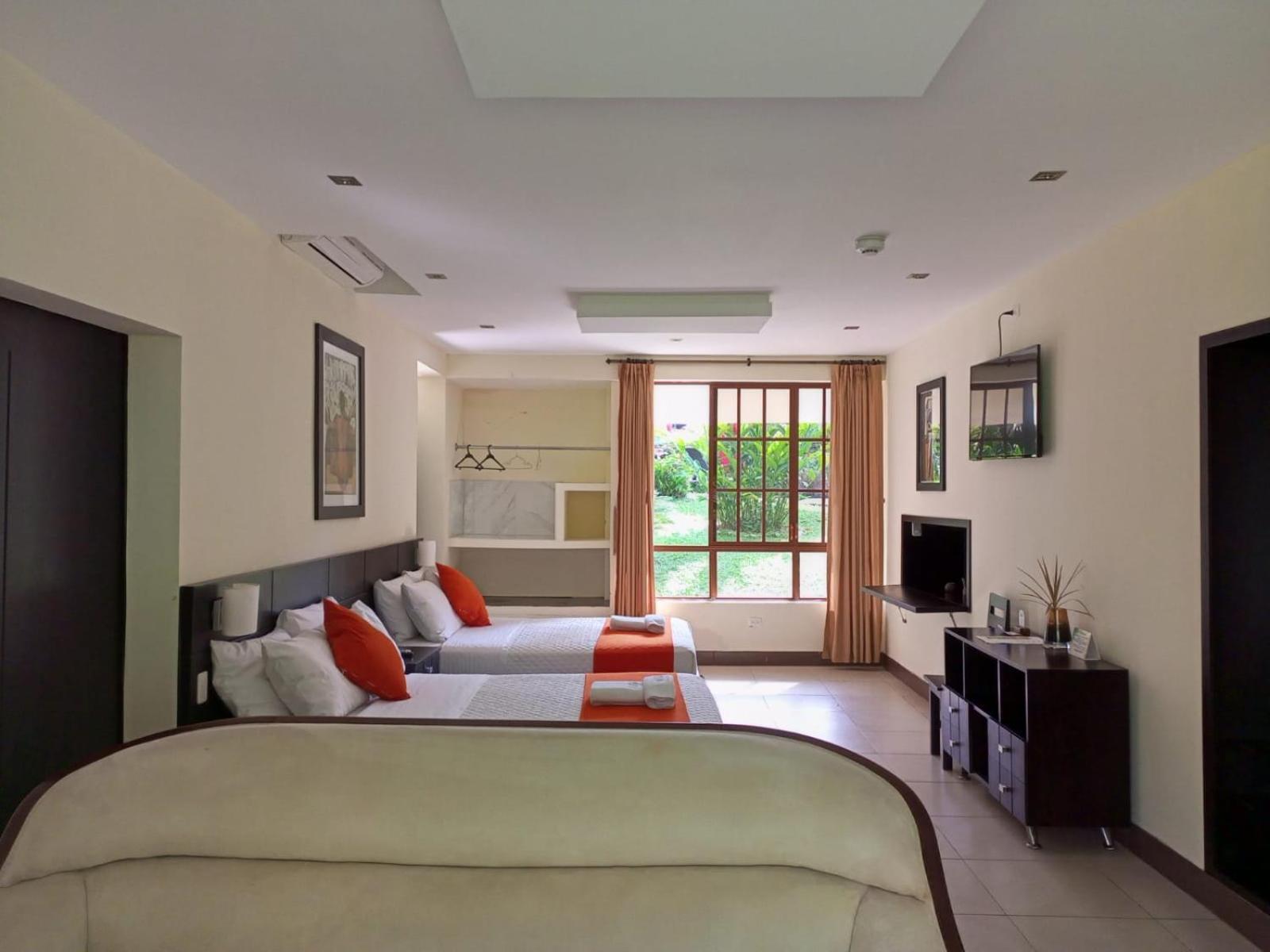 Terra Luna Lodge Tena Bagian luar foto
